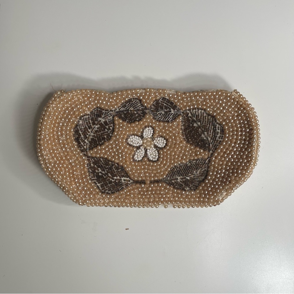 5/$25 Vintage beaded clutch coin purse